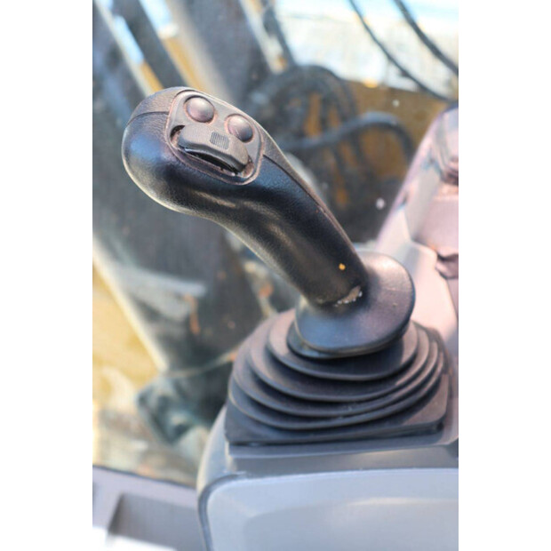كاتربيلر 325FL-47626275