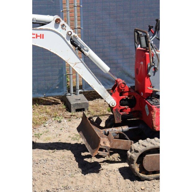 2018 تاكوتشي TB210R-47626378