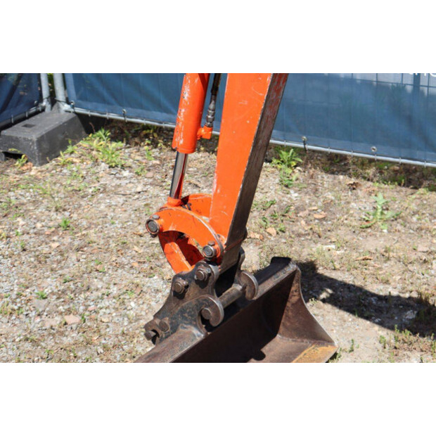 2010 KUBOTA U10-3-47626504