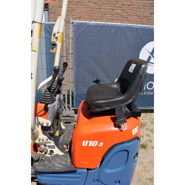 2010 KUBOTA U10-3-47626520
