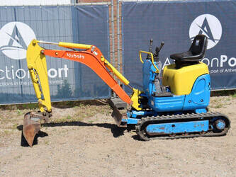 Image for EXCAVATORS 2004 KUBOTA U10-3