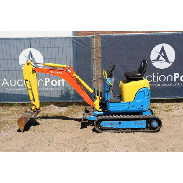 2004 KUBOTA U10-3-47626535