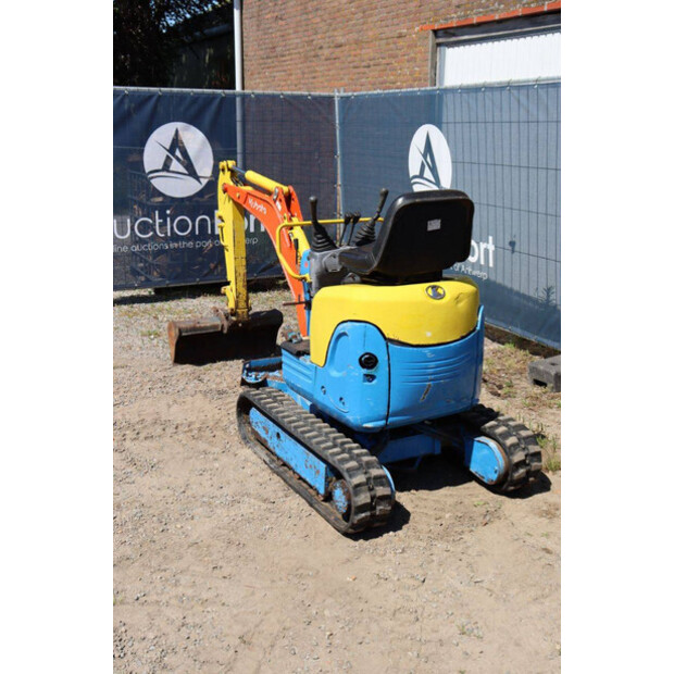 2004 KUBOTA U10-3-47626537