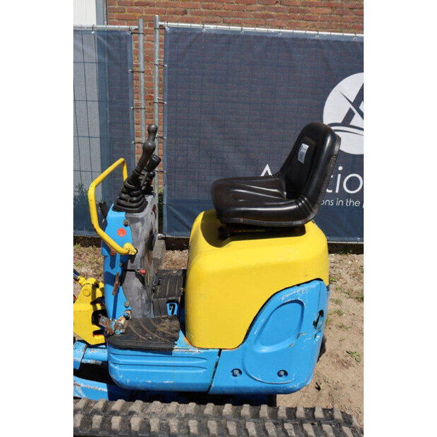 2004 KUBOTA U10-3-47626565