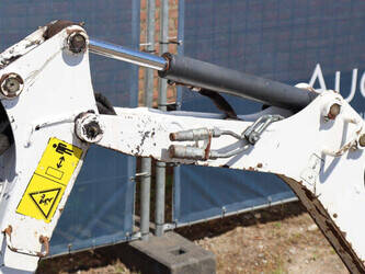 bobcat-e10-47626763