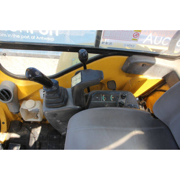 2003 كوماتسو PC45R-8-47627513