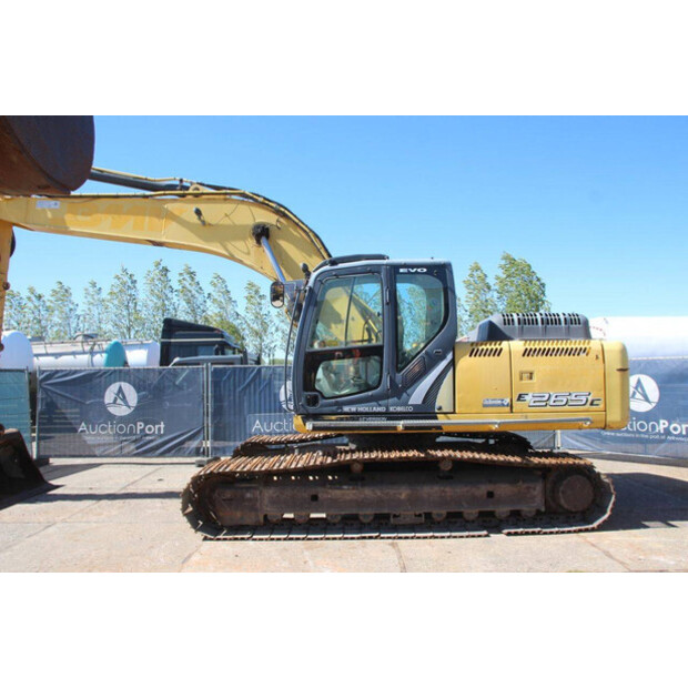 2011 New Holland E265C-47627647