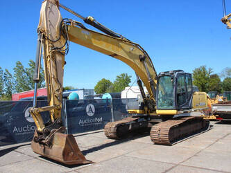2011-new-holland-e265c-47627653