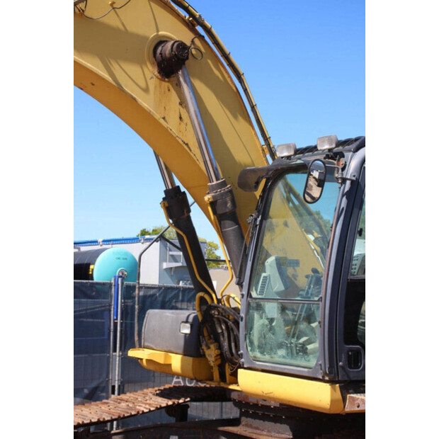 2011 New Holland E265C-47627657