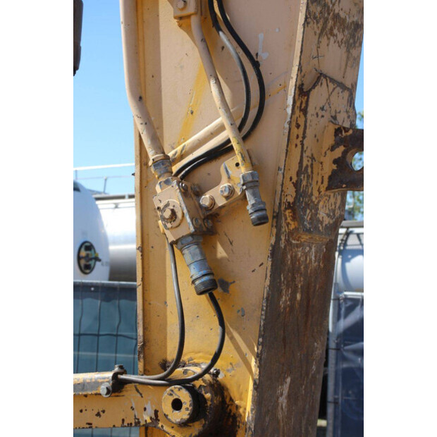 2011 New Holland E265C-47627659