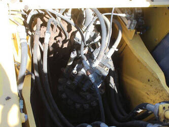 2011-new-holland-e265c-47627672