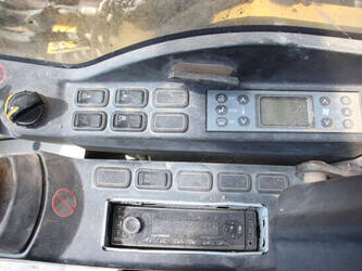 2011-new-holland-e265c-47627681
