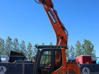 2014-doosan-dx140lcr-3-1459935-47627726