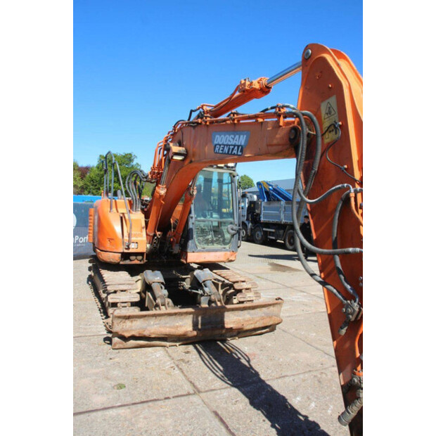 2013 دووسان DX140LCR-47627734
