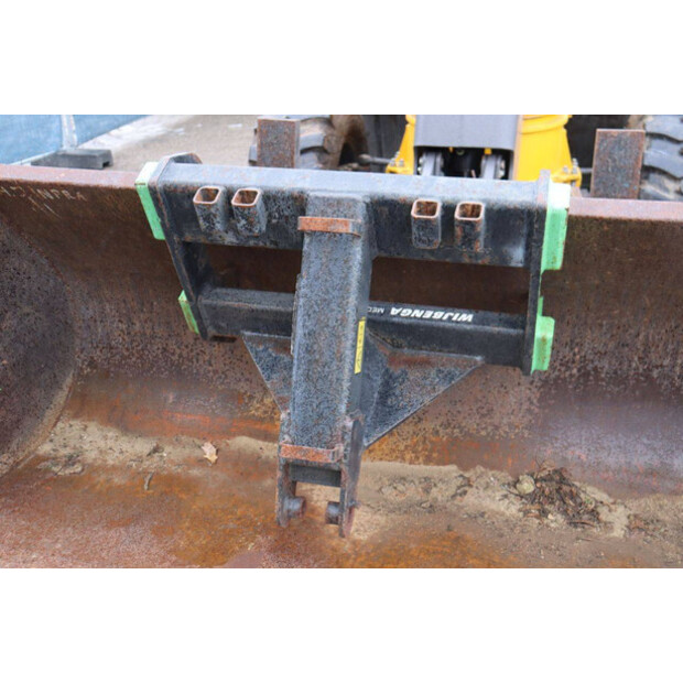 2012 Ahlmann AZ95-47627828