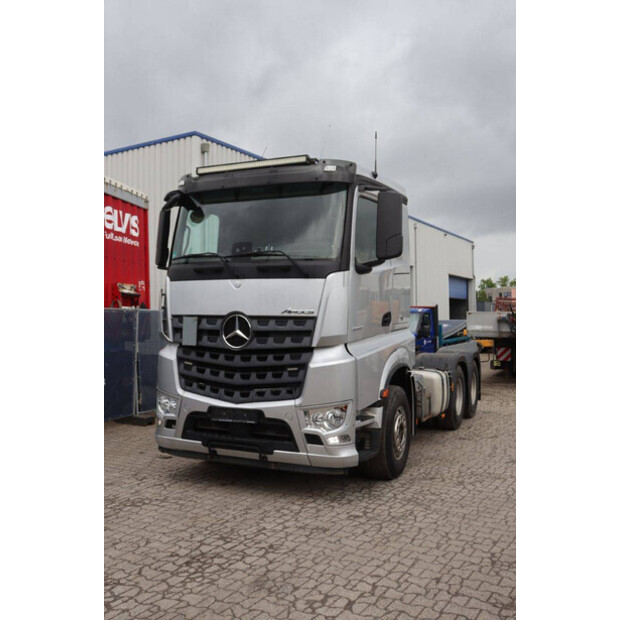 Mercedes-Benz Arocs 3363-47628800