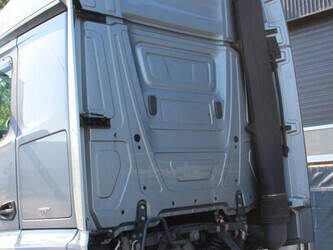 2012-mercedes-benz-actros-1459981-47629847