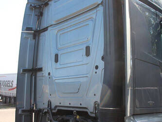 2012-mercedes-benz-actros-1459981-47629857