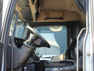 2012-mercedes-benz-actros-1459981-47629860