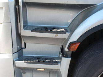 2012-mercedes-benz-actros-1459981-47629861