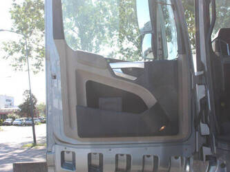 2012-mercedes-benz-actros-1459981-47629862