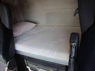 2012-mercedes-benz-actros-1459981-47629868
