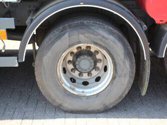 2005-volvo-fm9-300-1459983-47629985