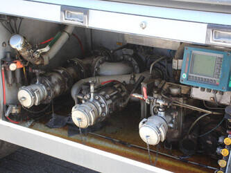 2005-volvo-fm9-300-1459983-47629993