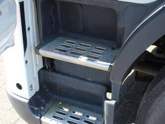 2005-volvo-fm9-300-1459983-47630008