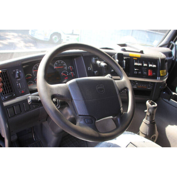 2005 Volvo FM9 300-47630012