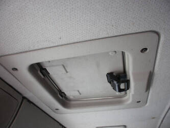 2005-volvo-fm9-300-1459983-47630016