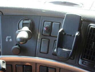 2005-volvo-fm9-300-1459983-47630022
