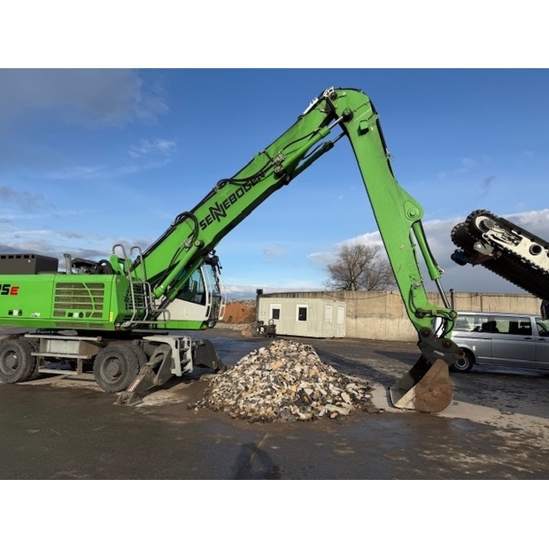 2018 SENNEBOGEN 825-47639430