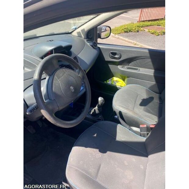 2013 Renault Twingo-47643155