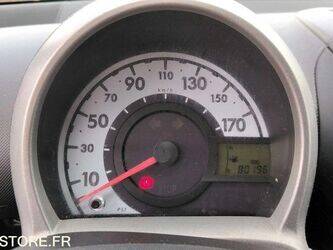2013-peugeot-208-1460083-47643188