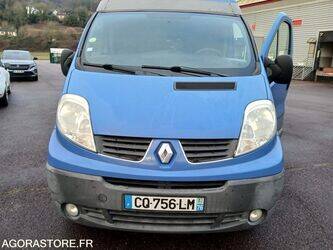 2013-renault-trafic-1460090-47643372