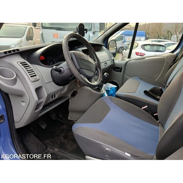 2013 Renault Trafic-47643374