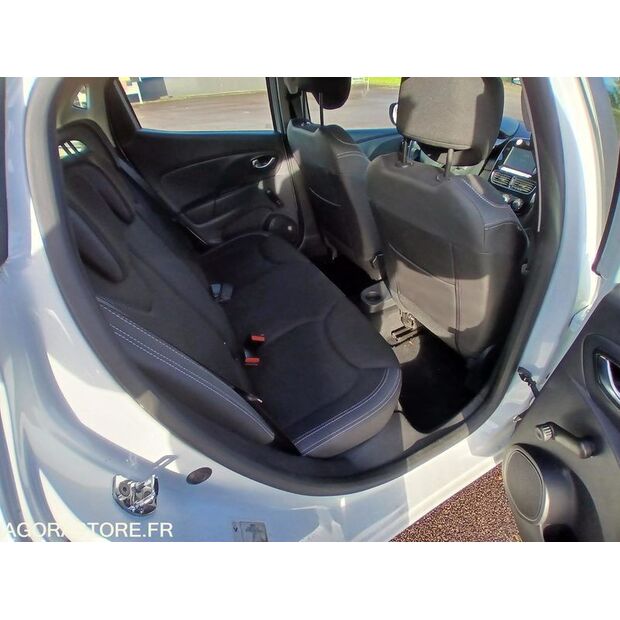 2016 Renault Clio-47643410
