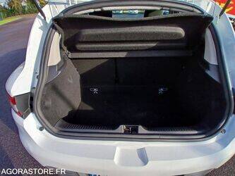 2016-renault-clio-1460092-47643411