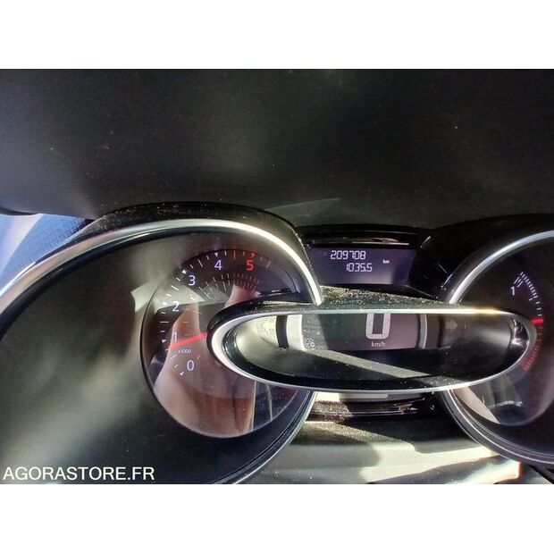 2016 Renault Clio-47643412