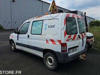 2010-citroen-berlingo-1460097-47643600