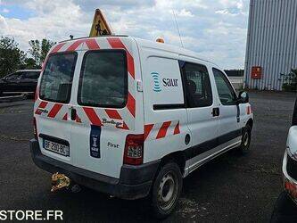 2010-citroen-berlingo-1460097-47643602