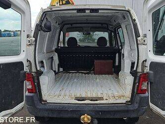 2010-citroen-berlingo-1460097-47643603