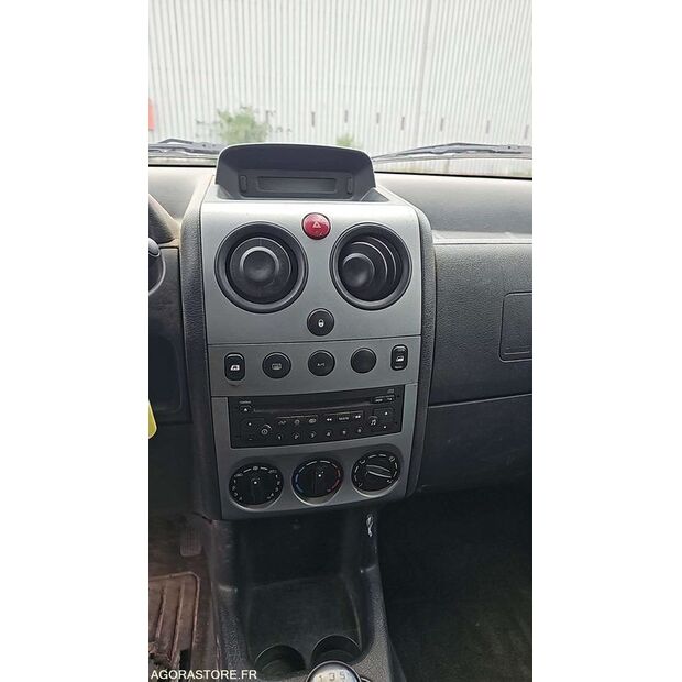 2010 Citroen BERLINGO-47643610
