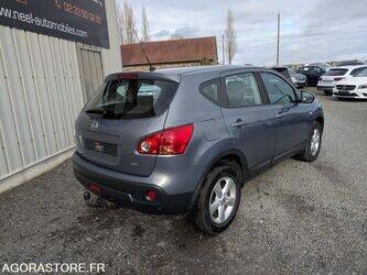 2008-nissan-qashqai-1460100-47643714