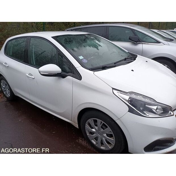 2018 Peugeot 208-47643749