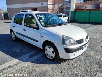 2006-renault-clio-1460104-47643803