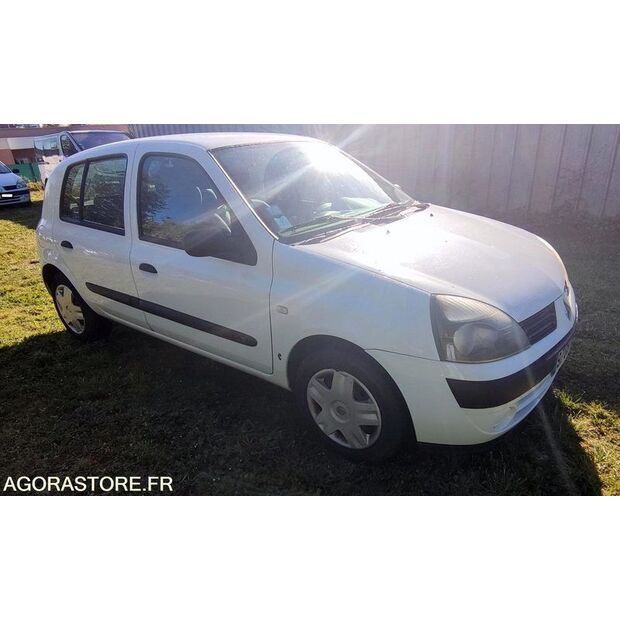 2006 Renault Clio-47643806