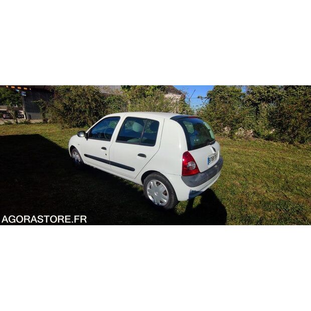 2006 Renault Clio-47643807