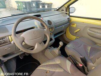 1999-renault-twingo-1460110-47643892
